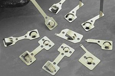 五金彈片淬火時發(fā)生裂紋的原因及解決方案