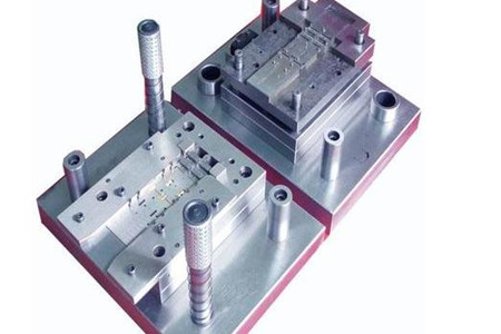 級進(jìn)模的常見材料、特點、送料方式和步距方式