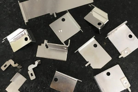 五金彈片的價(jià)格貴嗎？