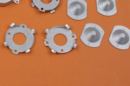 五金彈片的種類、特點以及功能